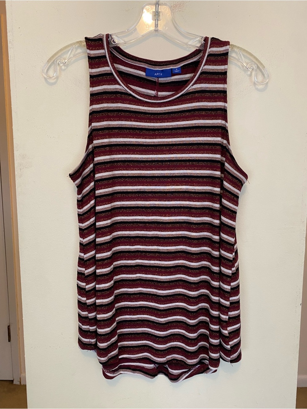Apt. 9 Women’s Sleeveless Tank Top Size Small Red Gold White Stripes Relaxed Fit